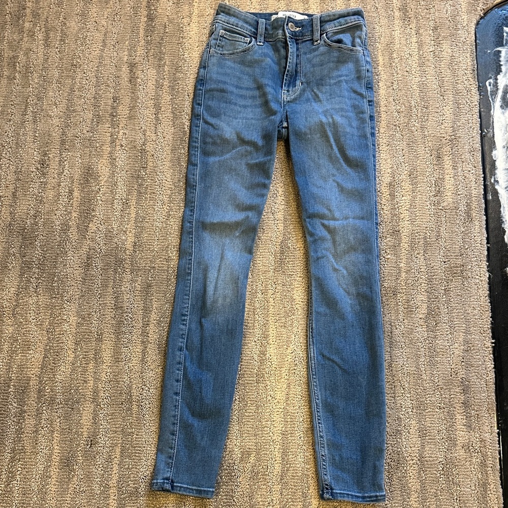 Hollister Women's Skinny Jeans in Blue